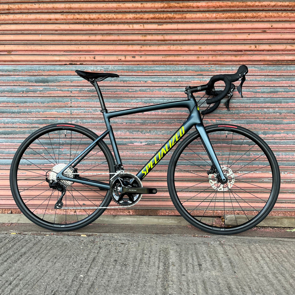 Specialized Tarmac SL6 Shimano 105 12sp Disc Carbon Road Bike - 56cm