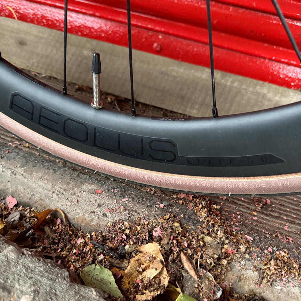 Trek Madone SL Dura Ace Di2 Aero Carbon Disc Road Bike - 58cm