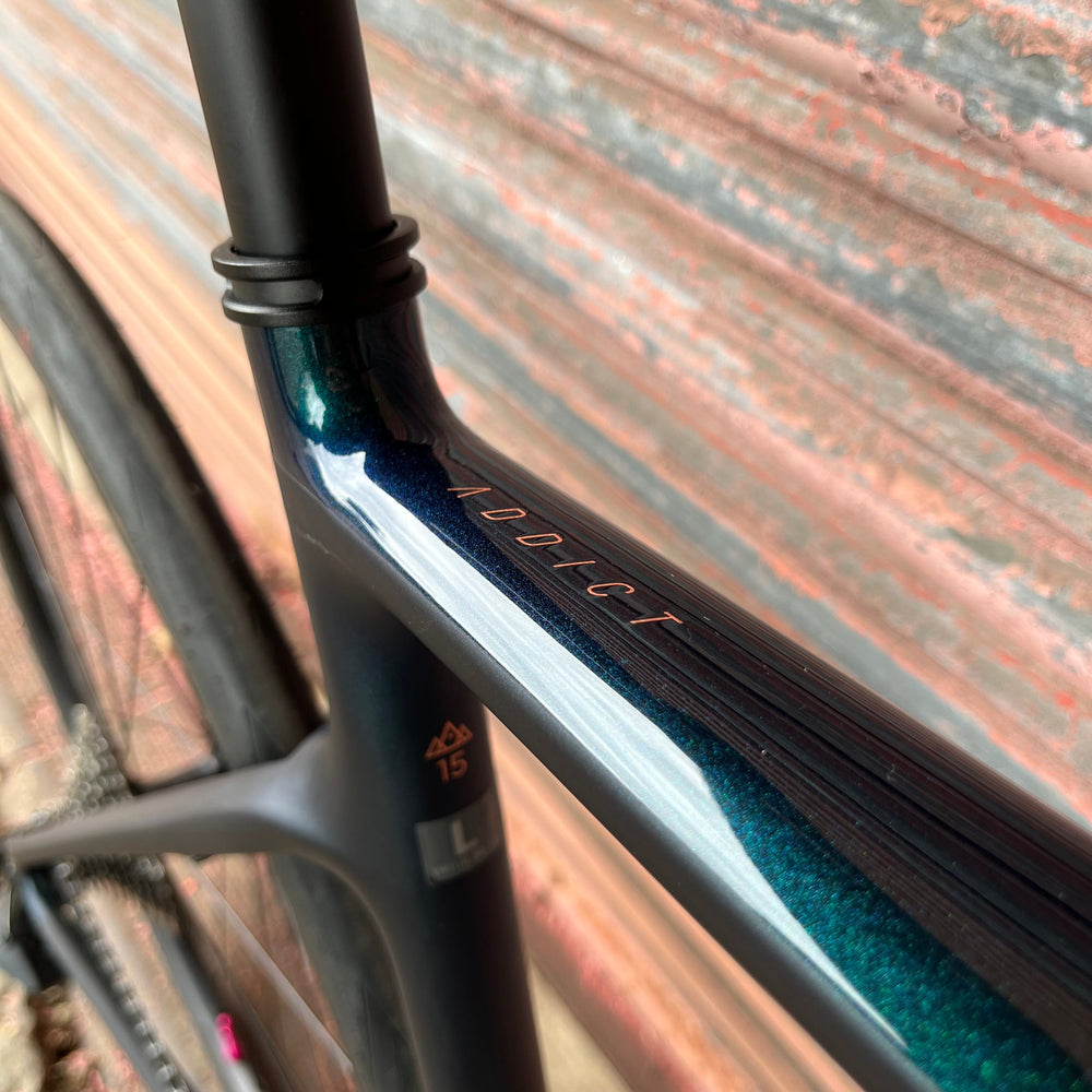 SCOTT Contessa Addict 15 105 Di2 Disc Carbon Road Race Bike