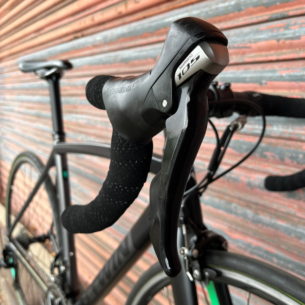 Btwin Ultra AF 700 Shimano 105 Aluminium Road Bike