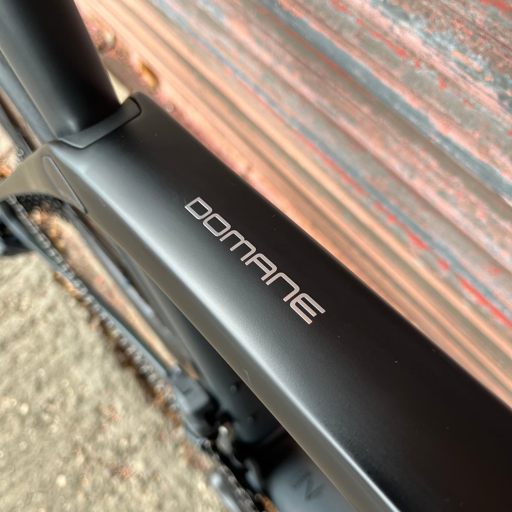 Trek Domane SL7 SRAM AXS Endurance