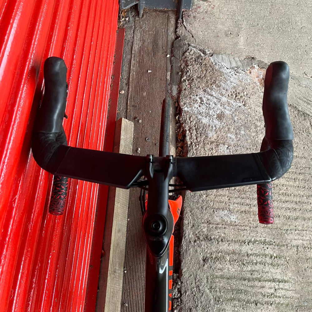 Specialized Venge Ultegra 6800 Carbon Disc Road Bike - 56cm