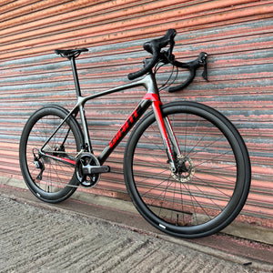 Giant TCR Advanced 1 Ultegra Carbon Disc Road Bike