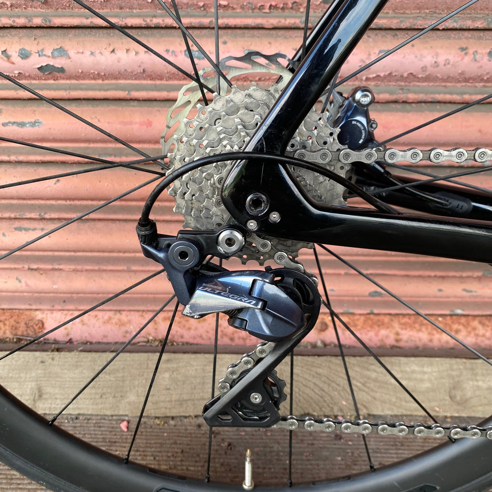 Trek Emonda SL6 Ultegra Carbon Disc Road Bike - 58cm