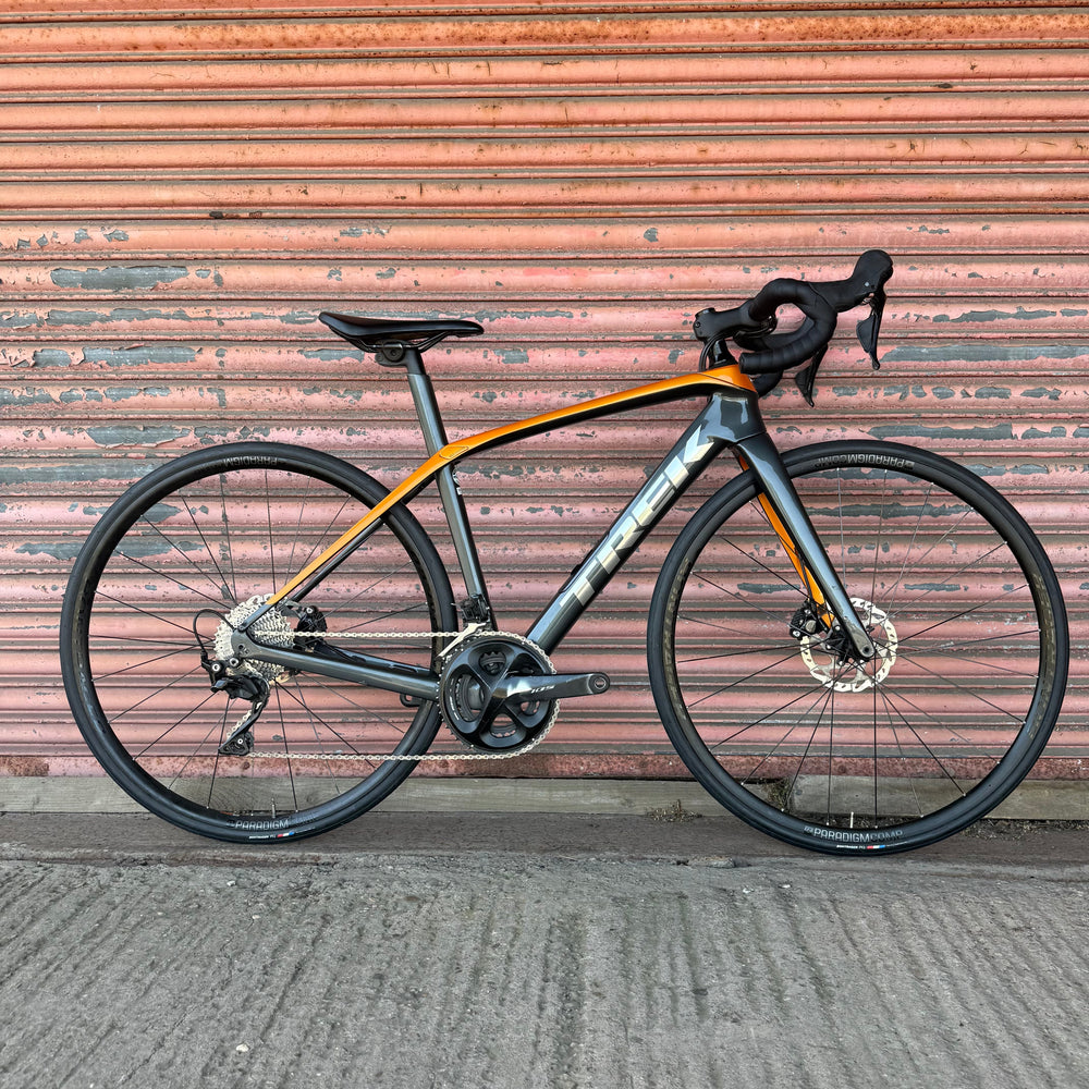 Trek Domane SL5 Shimano 105 Carbon Disc Road Bike