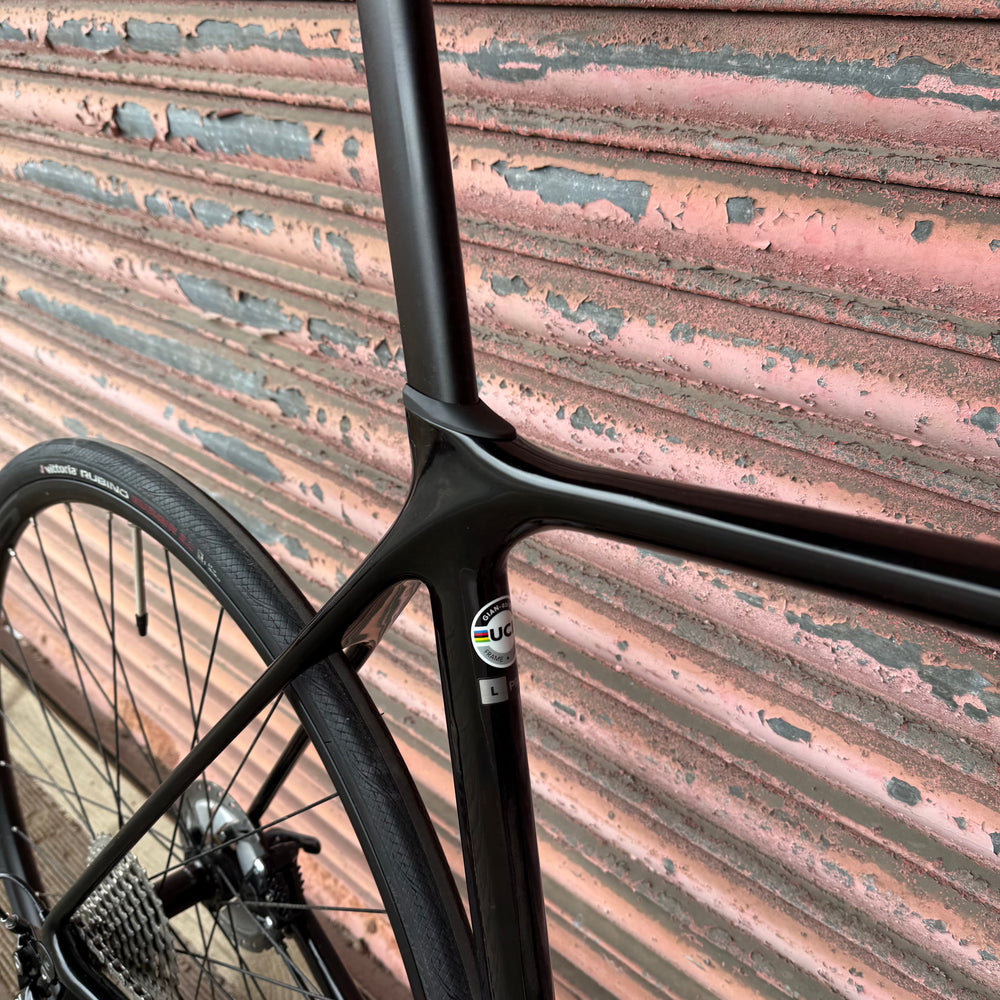 Giant TCR Advanced Pro 2 Shimano 105 Carbon Disc Road Bike - L 58cm