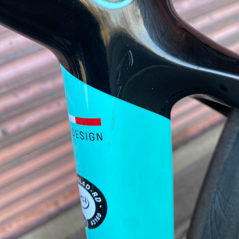 Bianchi Oltre XR4 CV Ultegra Carbon Aero Disc Road Bike - 50cm