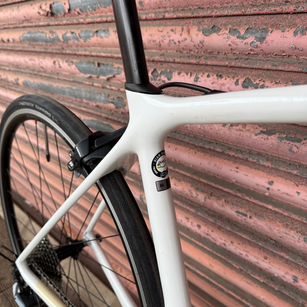 Giant TCR Advanced 1 KOM Ultegra Carbon Road Bike - M 54cm