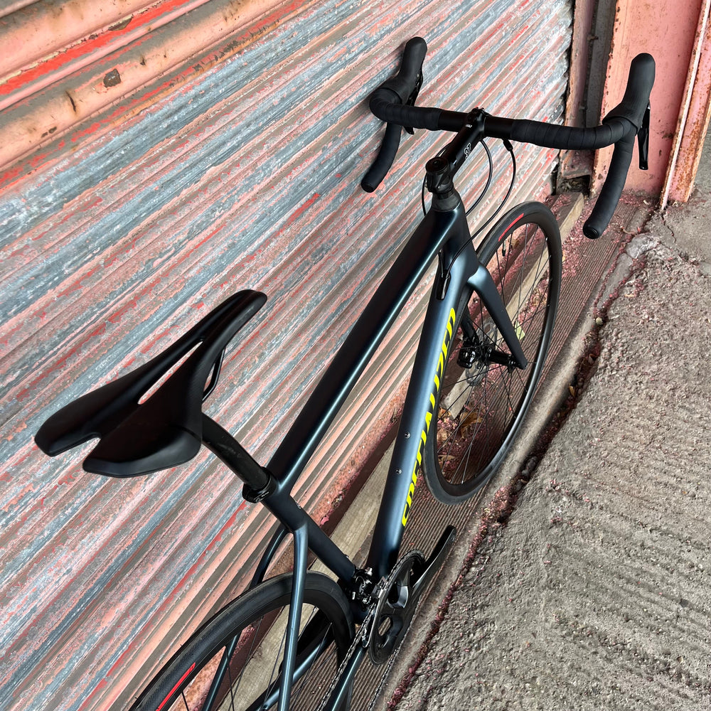 Specialized Tarmac SL6 Shimano 105 12sp Disc Carbon Road Bike - 56cm