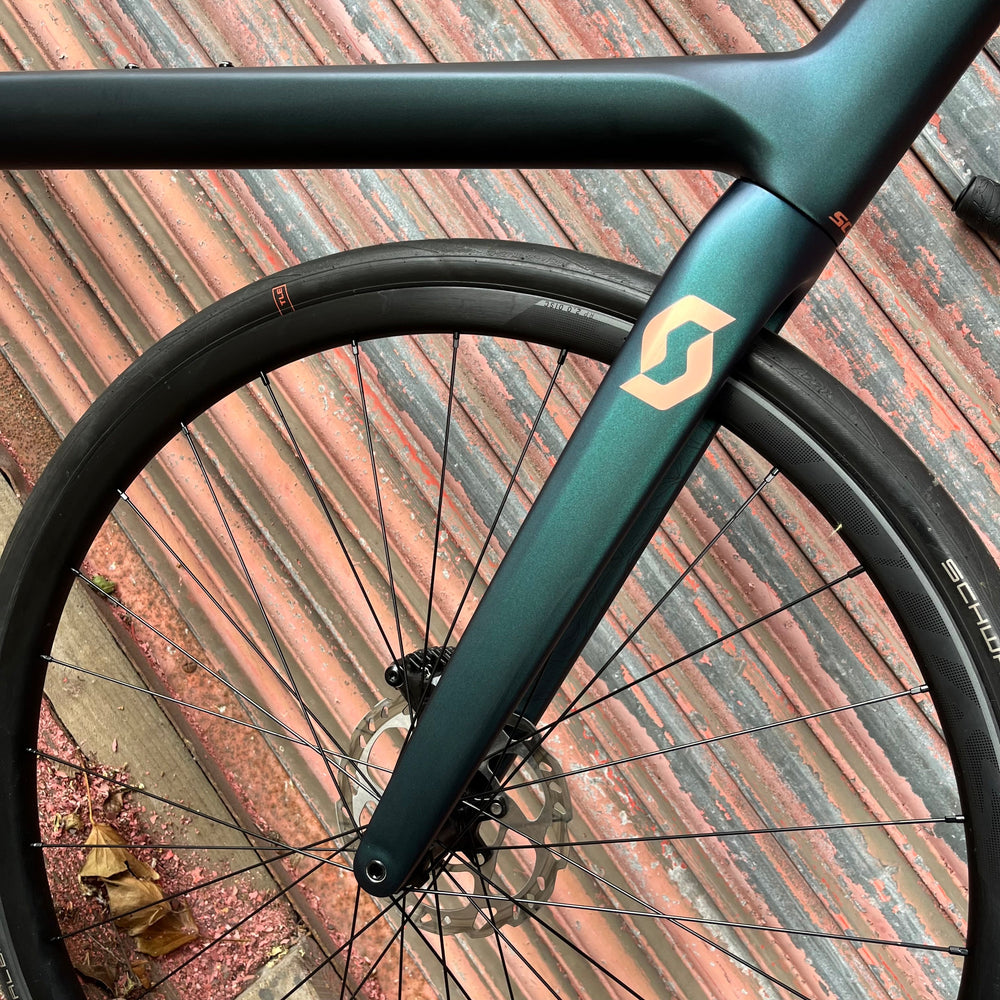 SCOTT Contessa Addict 15 105 Di2 Disc Carbon Road Race Bike