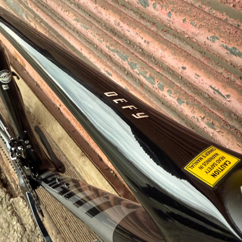 Giant Defy Advanced 1 Ultegra Carbon Endurance Road Bike - M/L 56cm