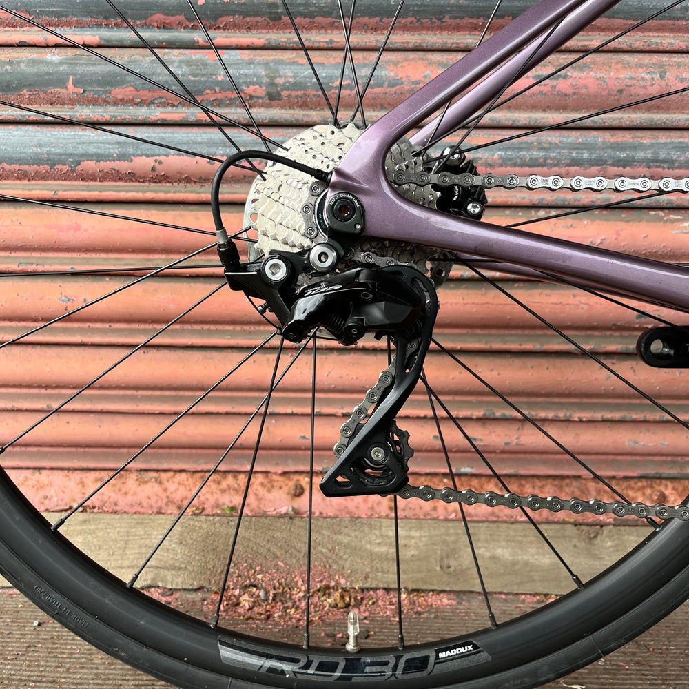 Cannondale SuperSix Evo Shimano 105 Carbon Disc Road Bike