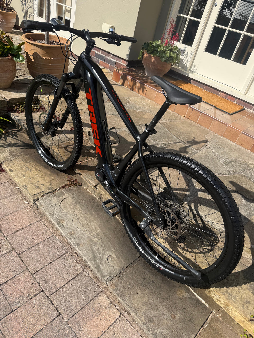 Wirral Wheelz Trek Powerfly 5 2023