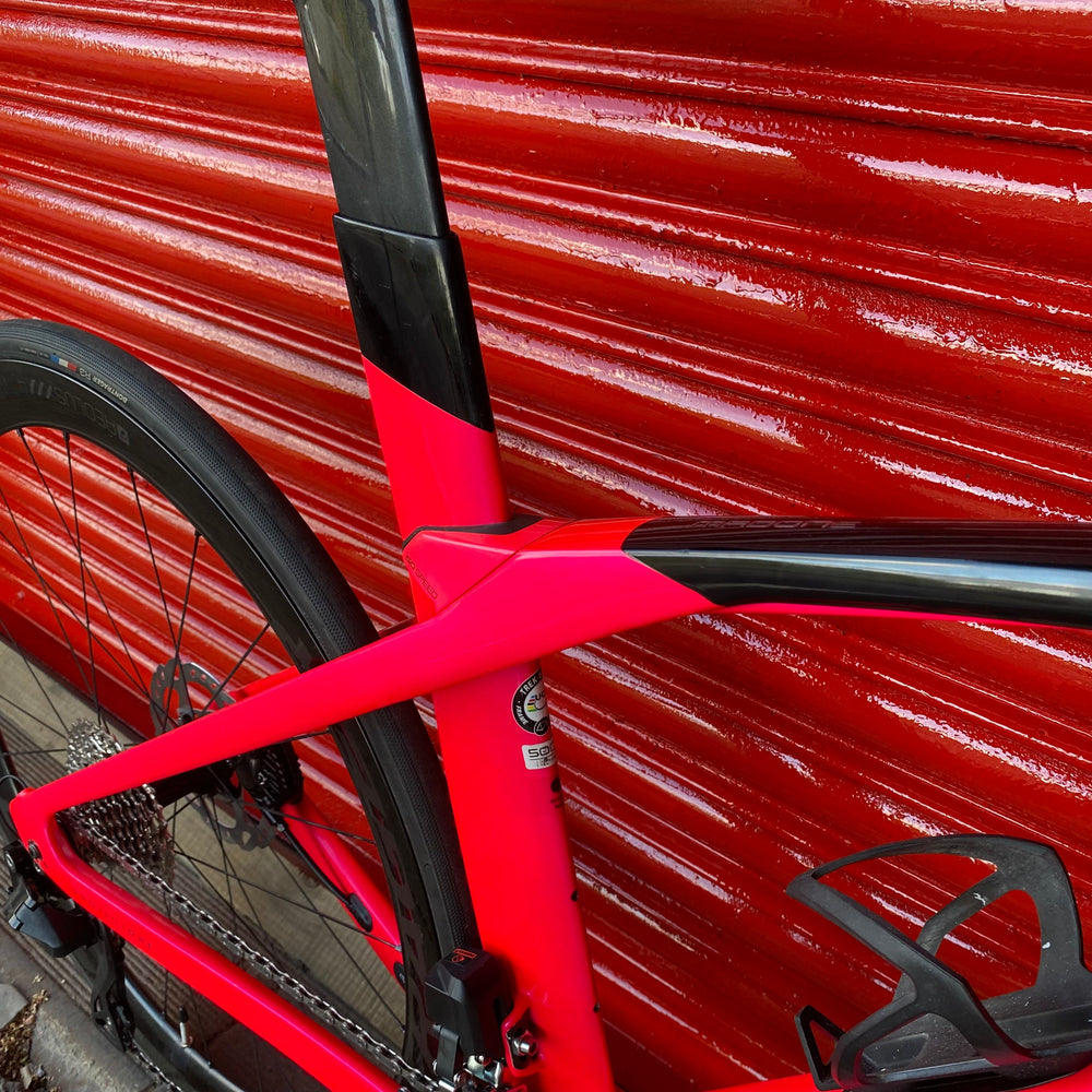 Trek Madone SLR Project One 105 Di2 12sp Aero Carbon Disc Road Bike