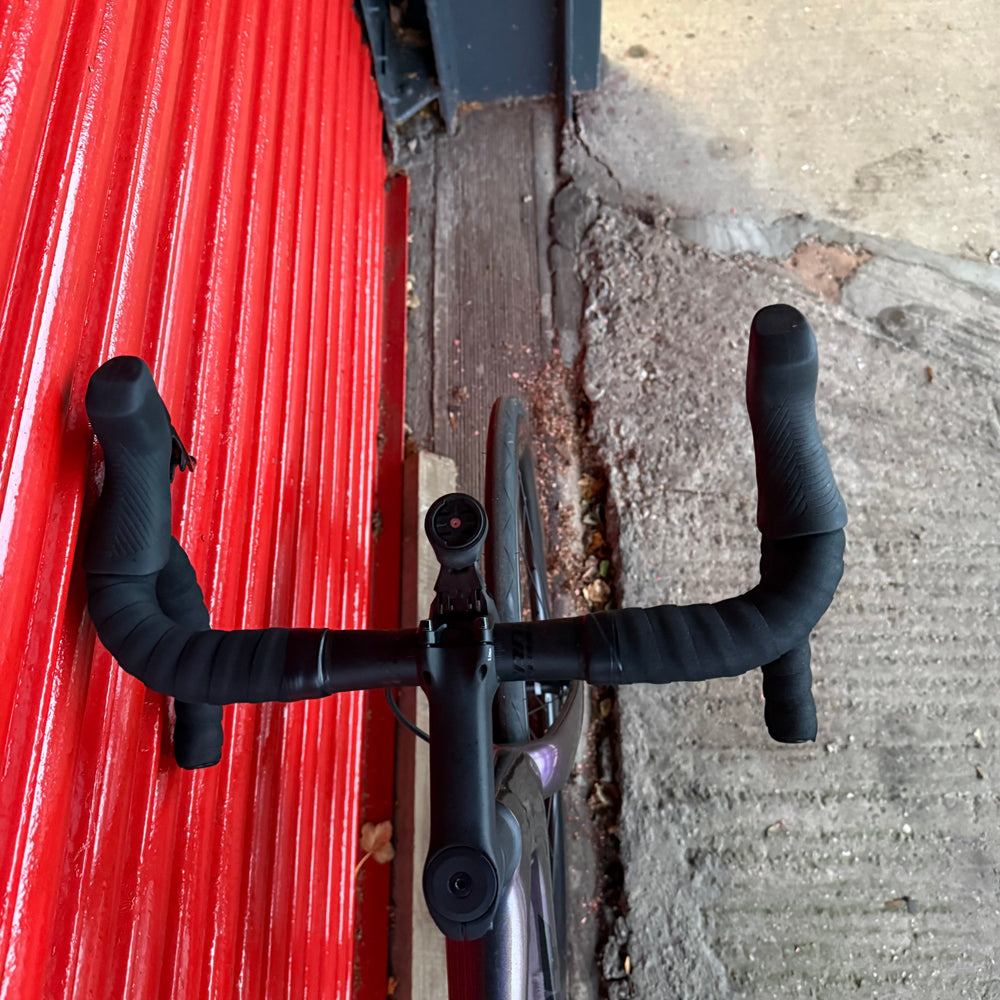 Giant TCR Advanced Pro SRAM Rival AXS Carbon Disc Road Bike - L 58cm