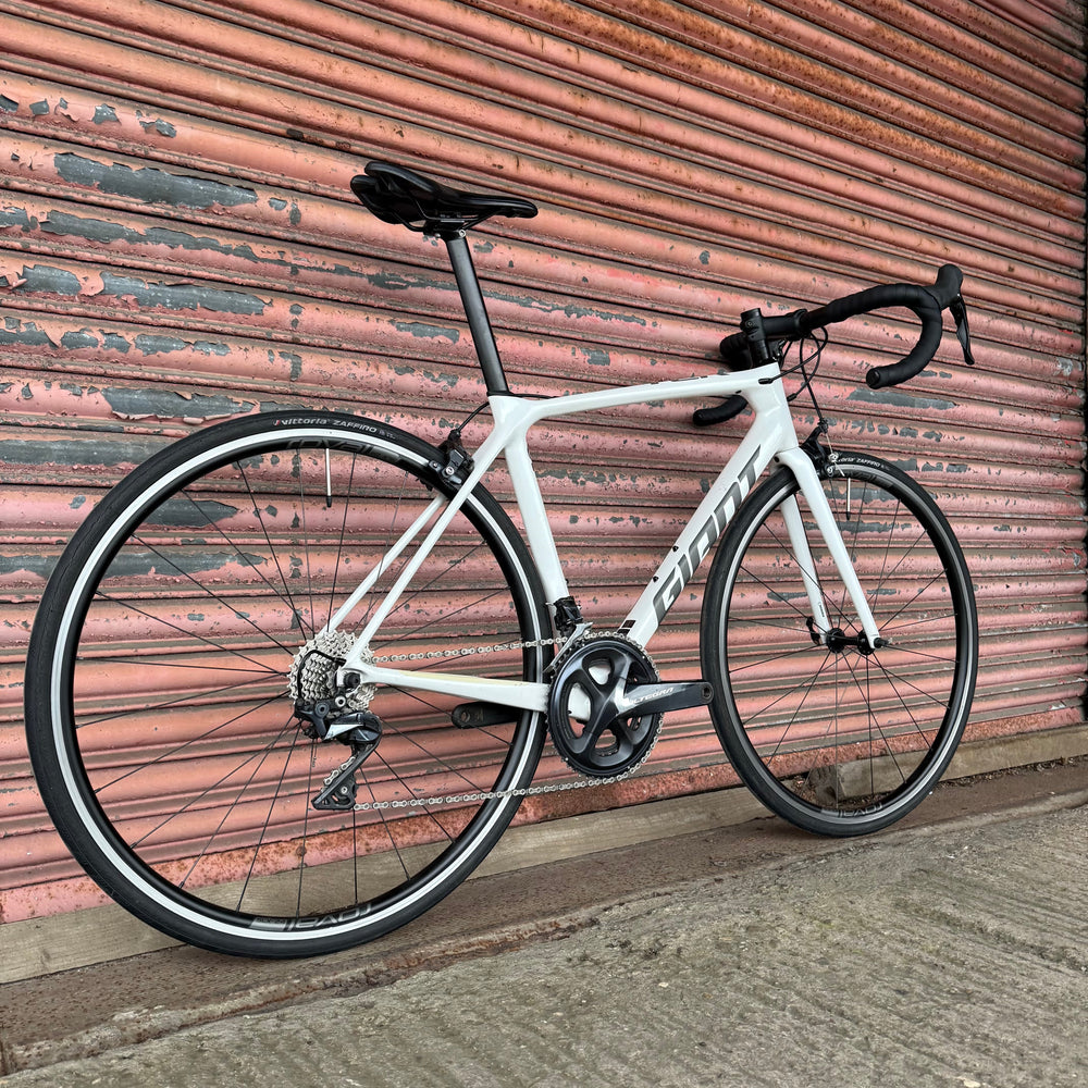 Giant TCR Advanced 1 KOM Ultegra Carbon Road Bike - M 54cm