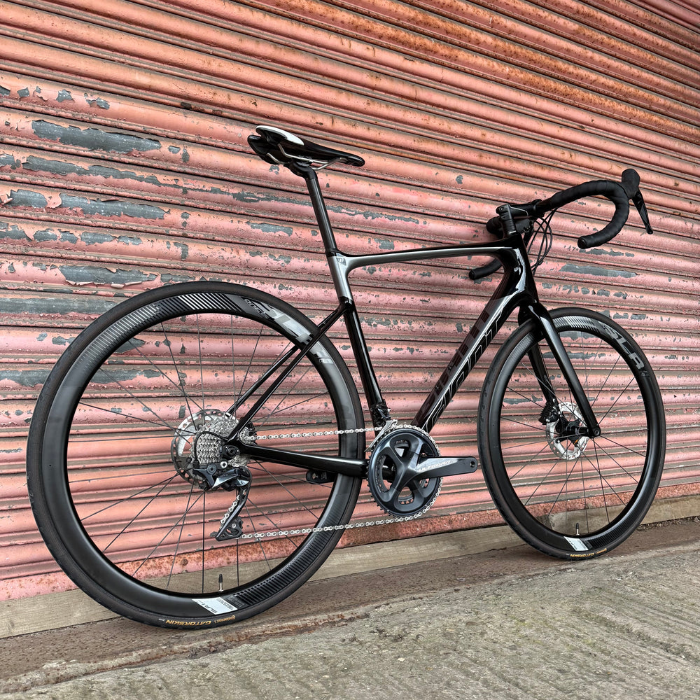 Giant Defy Advanced 1 Ultegra Carbon Endurance Road Bike - M/L 56cm