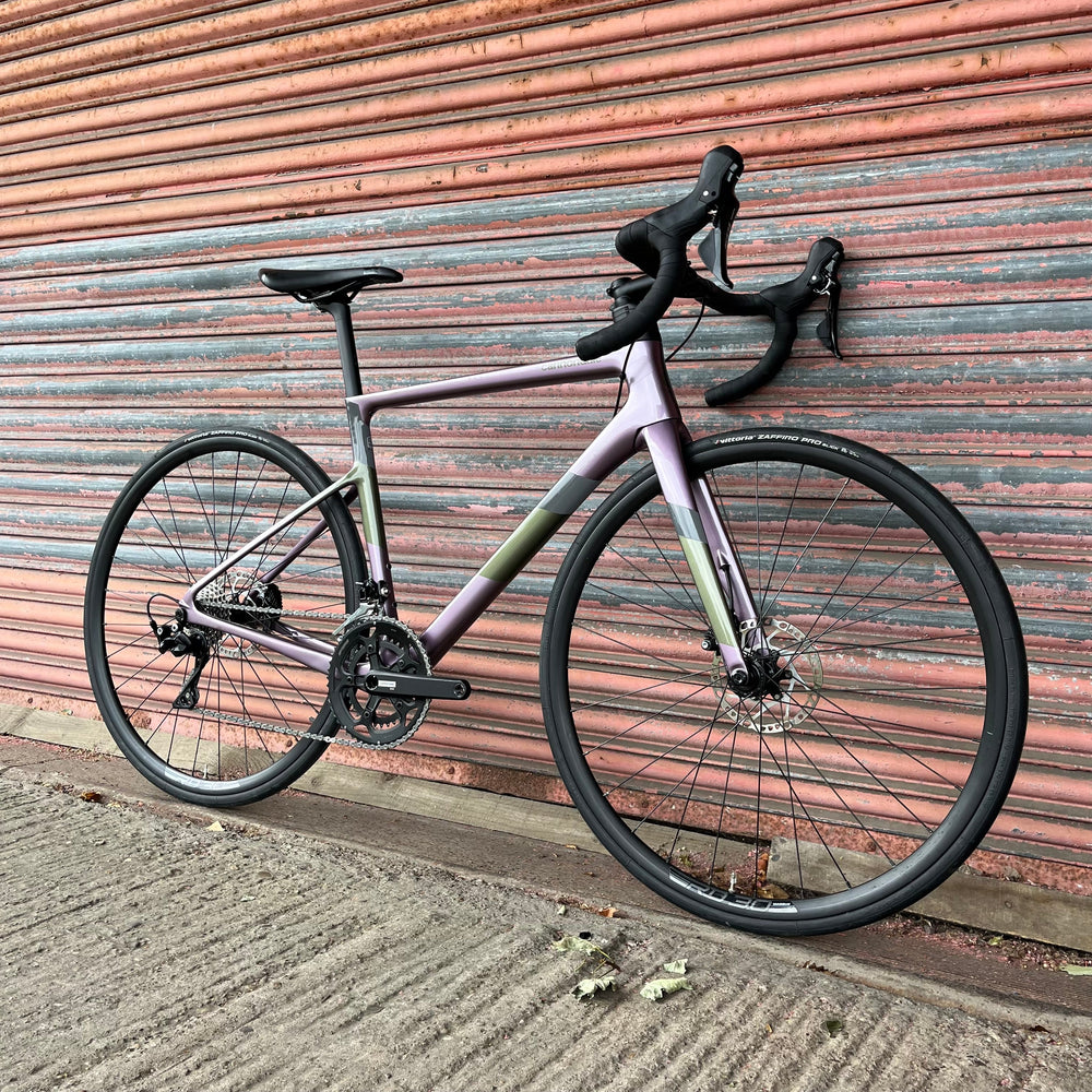 Cannondale SuperSix Evo Shimano 105 Carbon Disc Road Bike