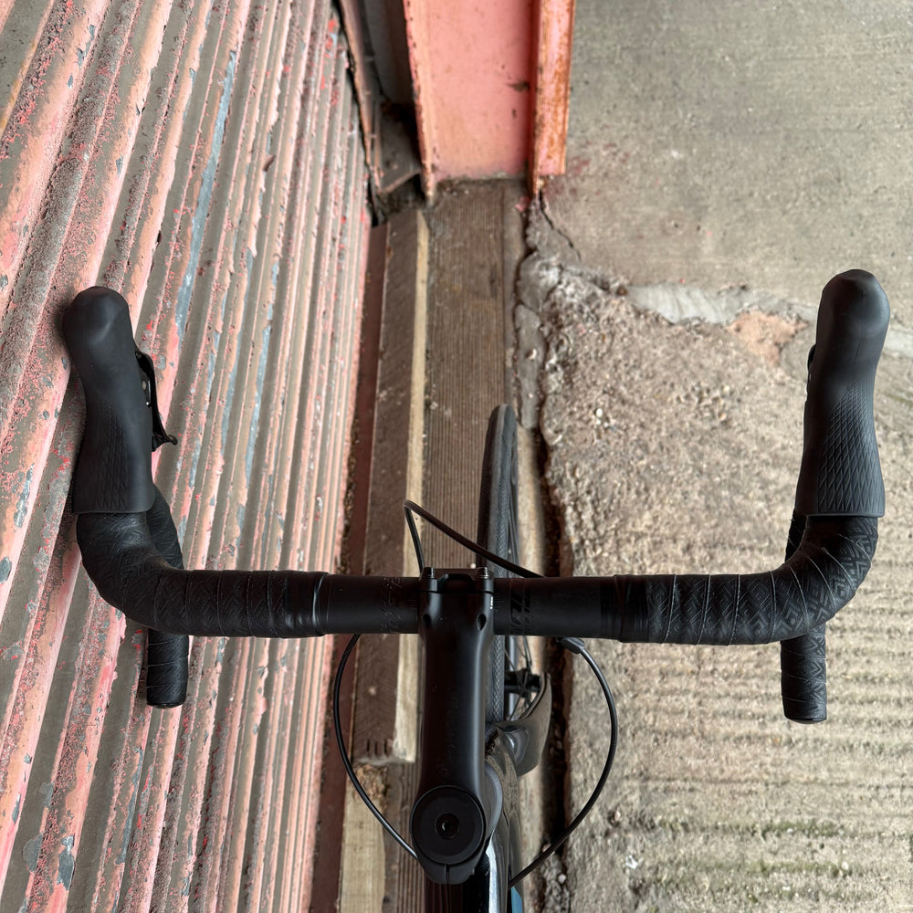 Giant TCR Advanced Pro 2 Shimano 105 Carbon Disc Road Bike - L 58cm