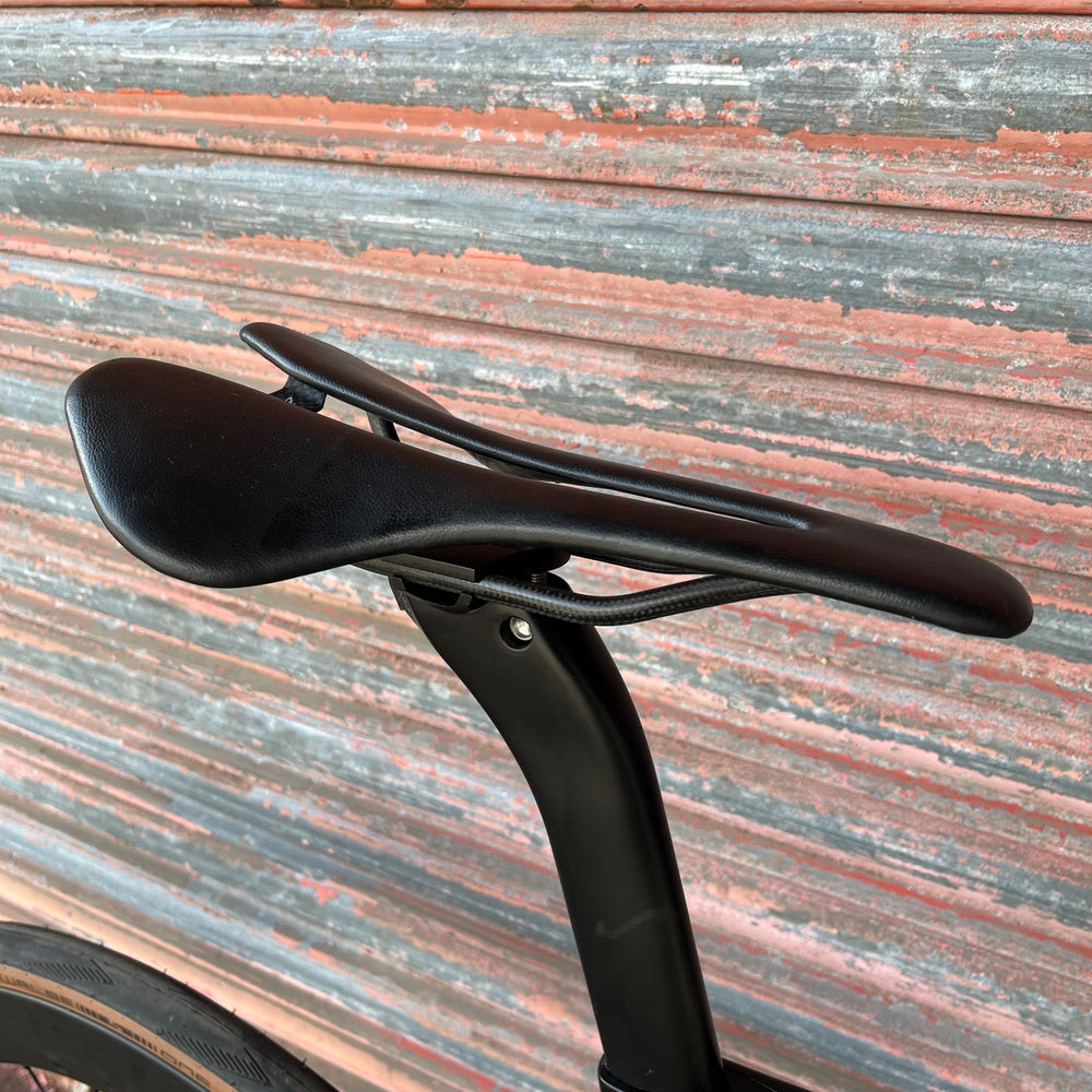 Pinarello Paris 105 12 speed Disc Carbon Road Bike - 54.5cm