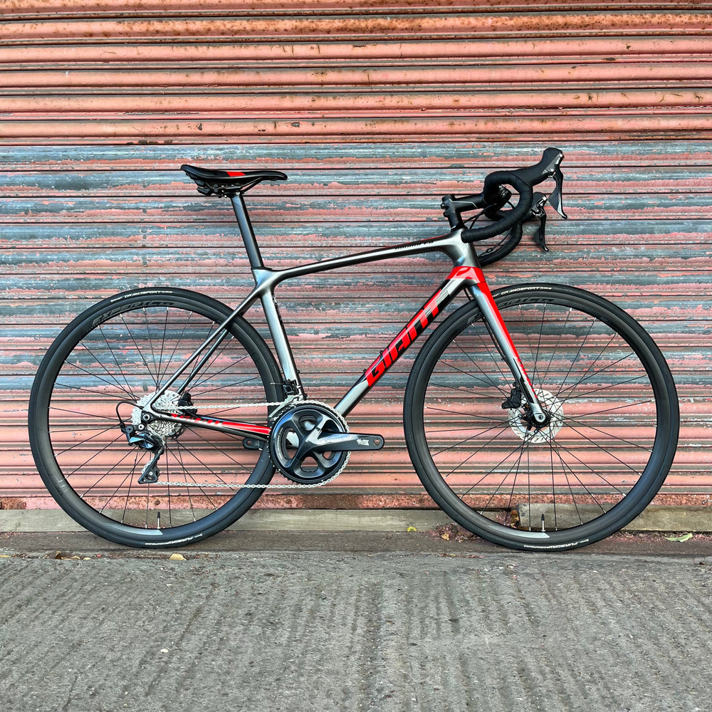 Giant TCR Advanced Ultegra Carbon Disc Road Bike