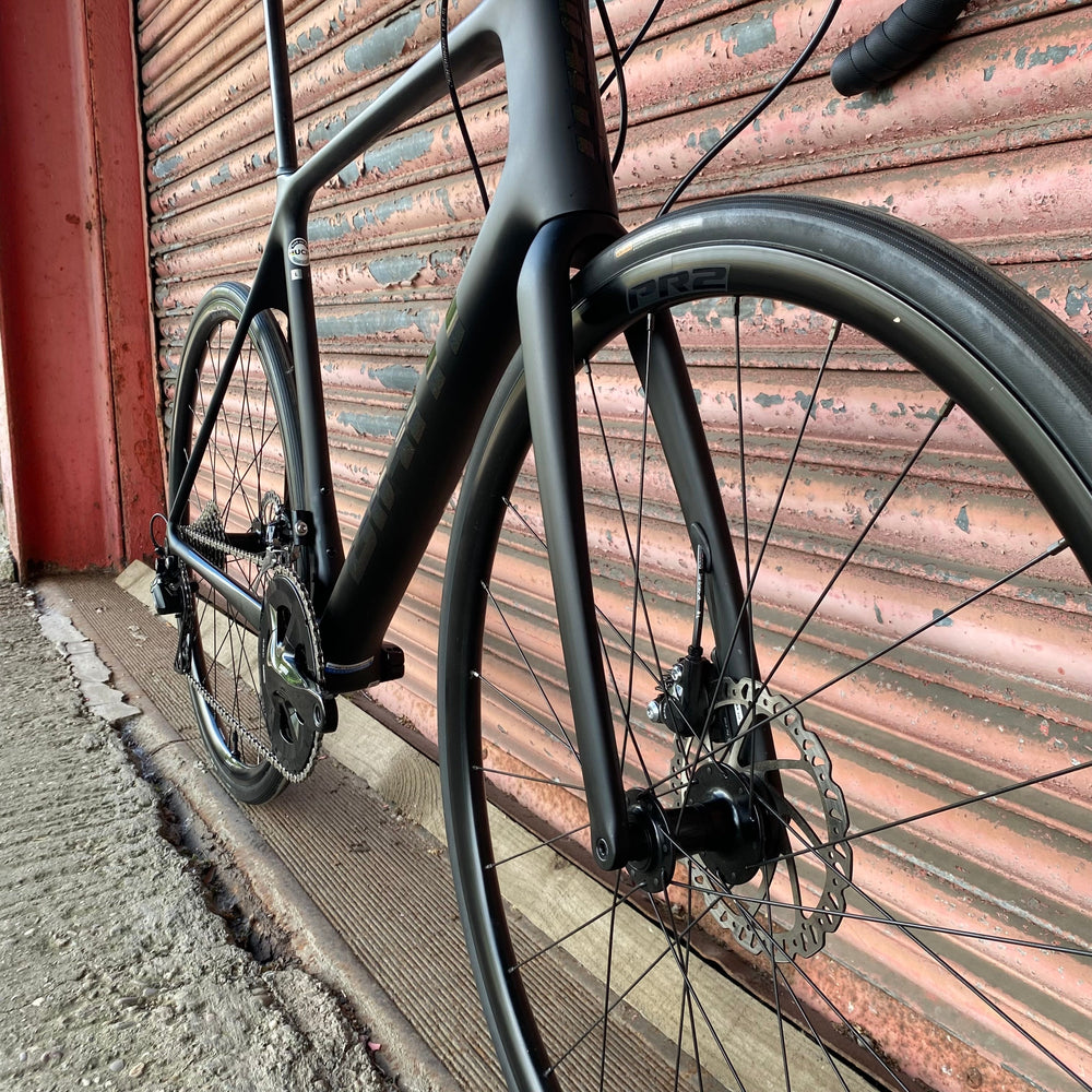 Giant TCR Advanced 2 Shimano 105 Carbon Disc Road Bike - L 58cm