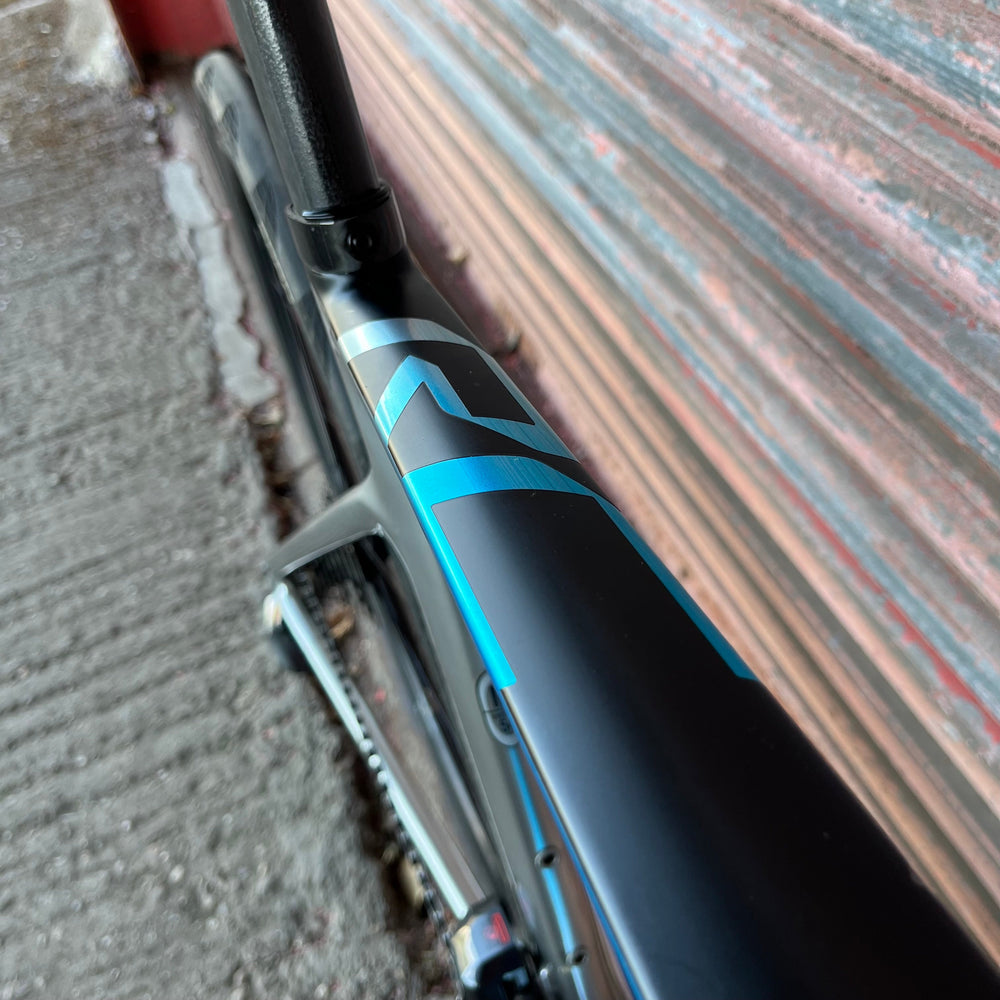 Scott Addict RC Ultimate Chaves Edition Ultegra Di2 Carbon Disc Road Bike