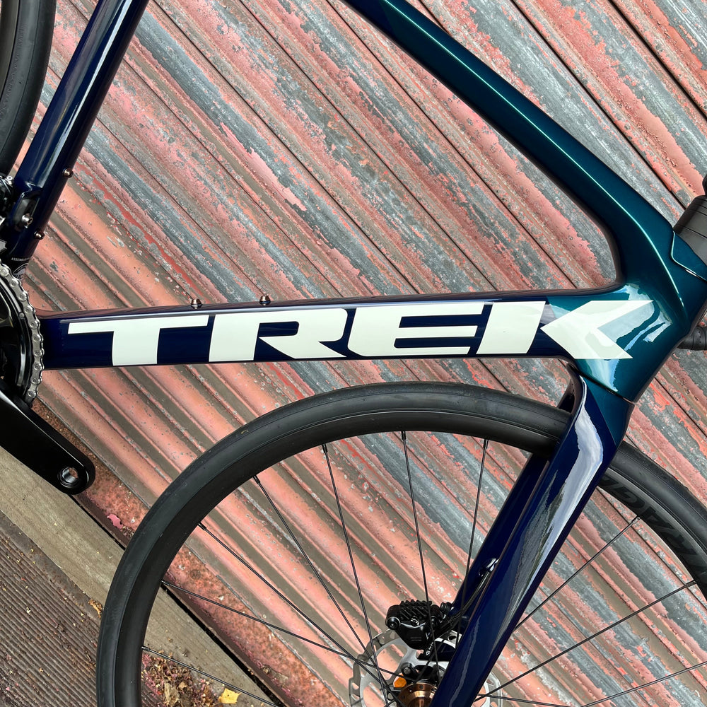 Trek Emonda SL5 Shimano 105 12 Speed Carbon Disc Road Bike - 54cm