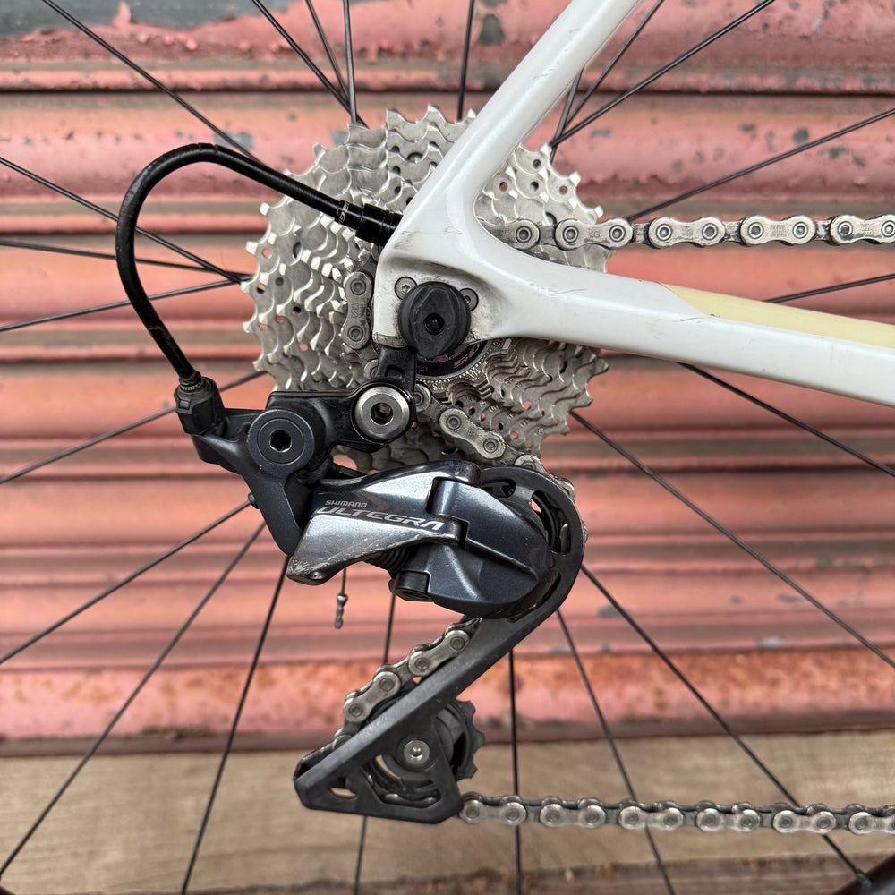 Giant TCR Advanced 1 KOM Ultegra Carbon Road Bike - M 54cm