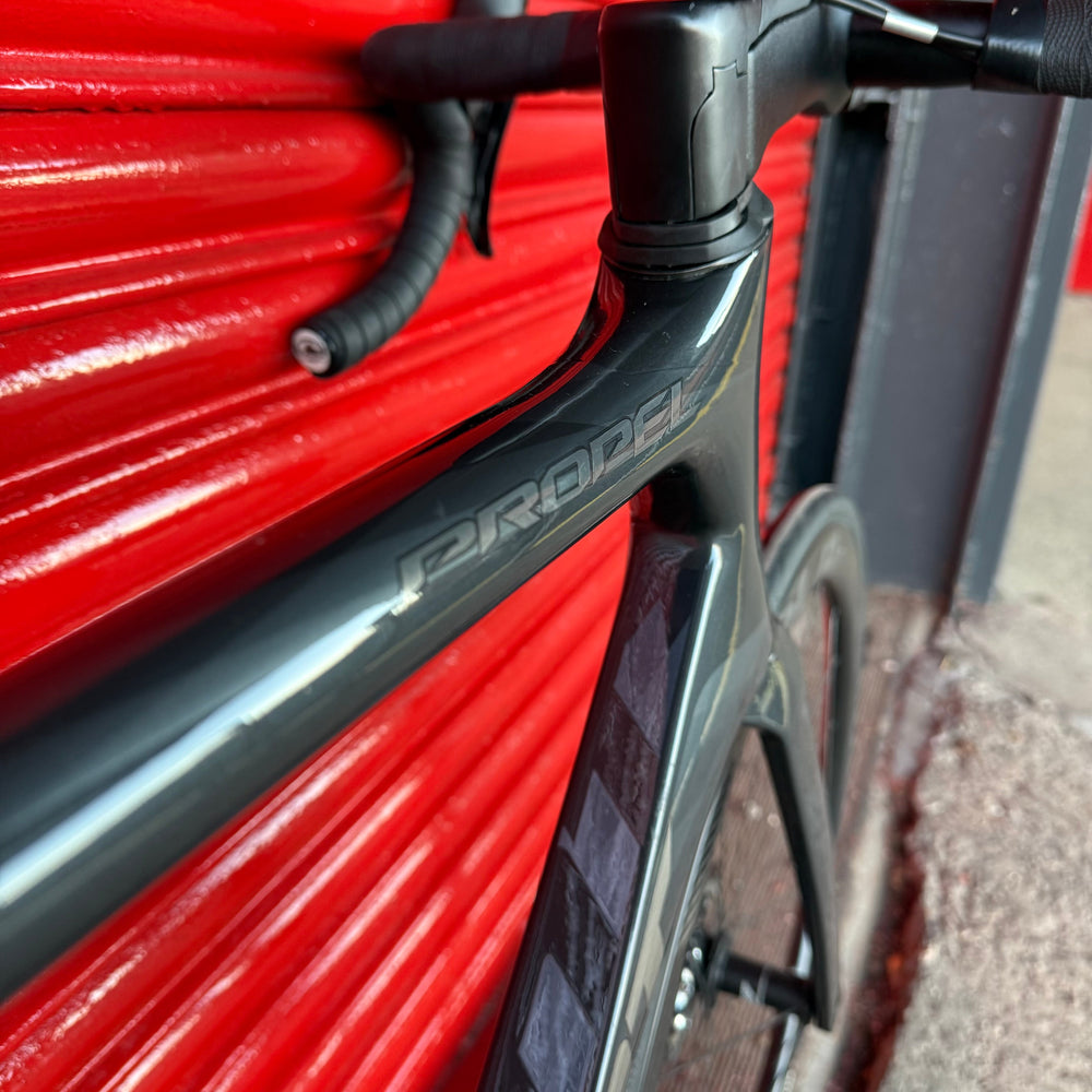 Giant Propel Advanced Ultegra Carbon Aero Disc Road Bike - L 58cm