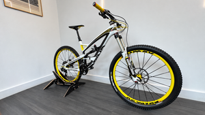 YT Industries YT Capra CF Pro Race Enduro SRAM GX BOS Hope