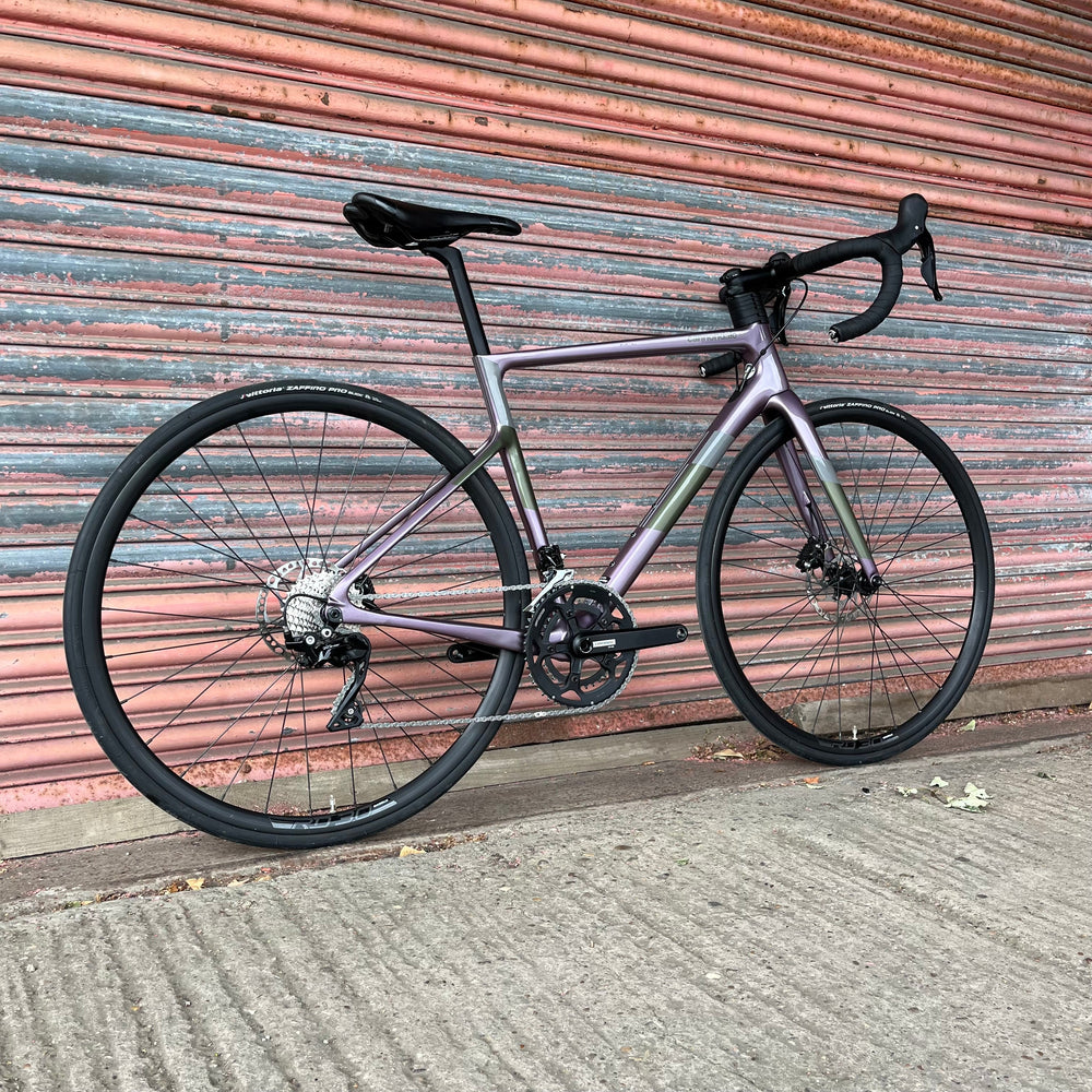 Cannondale SuperSix Evo Shimano 105 Carbon Disc Road Bike