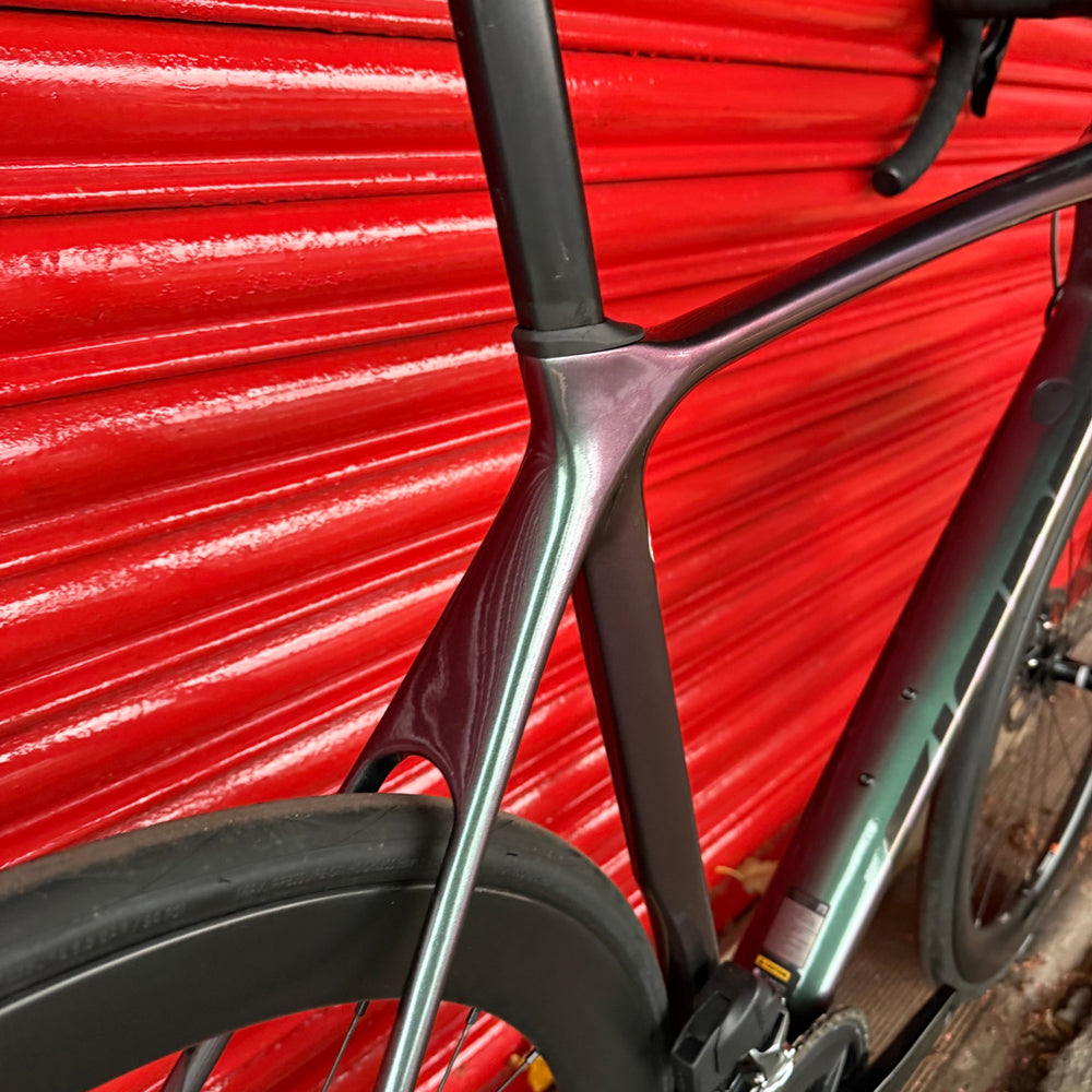 Giant TCR Advanced Pro SRAM Rival AXS Carbon Disc Road Bike - L 58cm