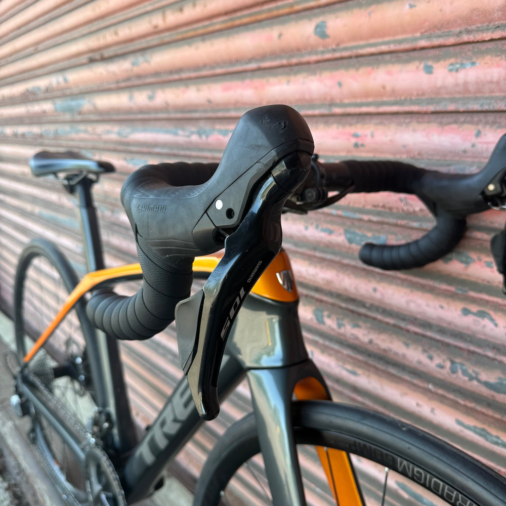 Trek Domane SL5 Shimano 105 Carbon Disc Road Bike