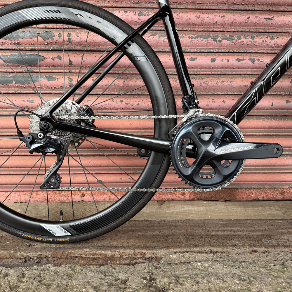 Giant Defy Advanced 1 Ultegra Carbon Endurance Road Bike - M/L 56cm