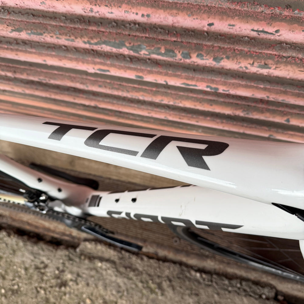 Giant TCR Advanced 1 KOM Ultegra Carbon Road Bike - M 54cm