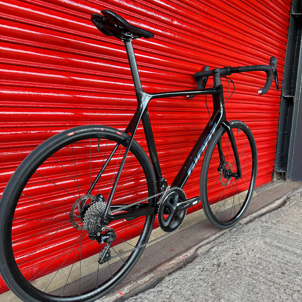 Giant TCR Advanced 105 Carbon Disc Road Bike
