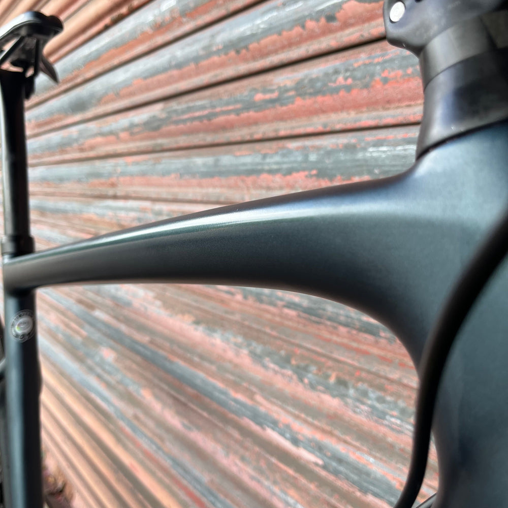 Specialized Tarmac SL6 Shimano 105 12sp Disc Carbon Road Bike - 56cm