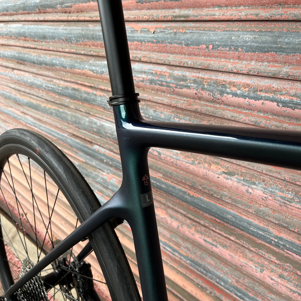 SCOTT Contessa Addict 15 105 Di2 Disc Carbon Road Race Bike