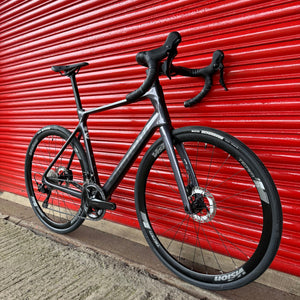 Bianchi Infinito 105 12 Speed Carbon Disc Road 2025