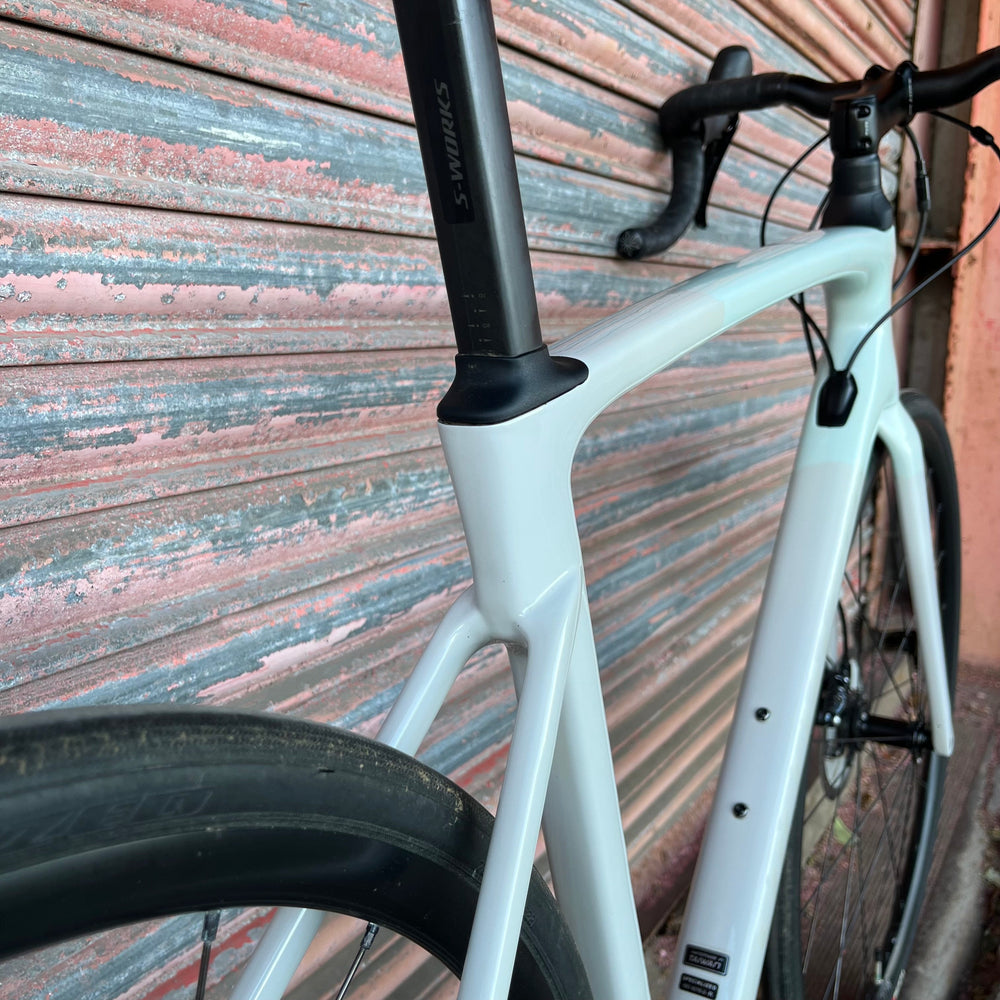 Specialized Roubaix Comp Ultegra Carbon Disc Road Bike