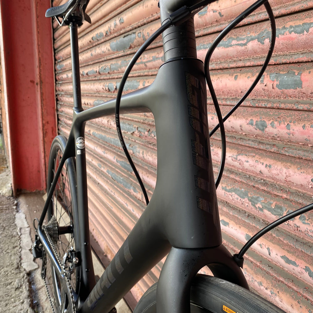 Giant TCR Advanced 2 Shimano 105 Carbon Disc Road Bike - L 58cm