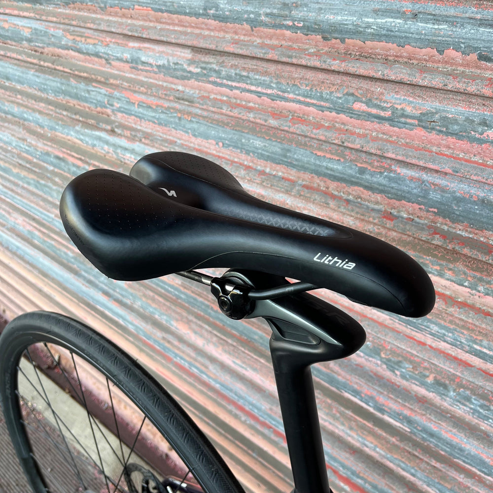 Specialized Roubaix Ruby Elite Shimano 105 Carbon Disc Road Bike
