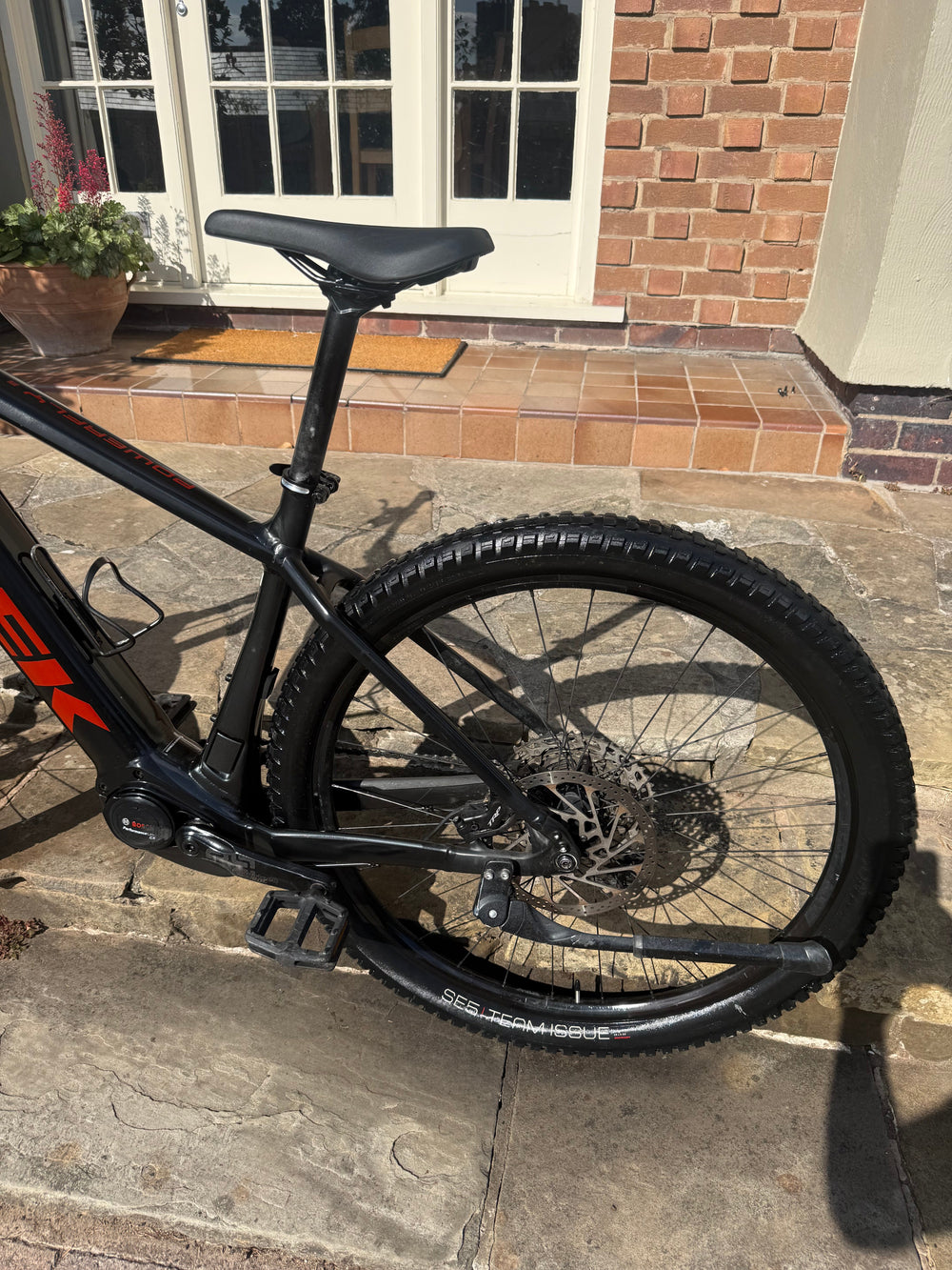 Wirral Wheelz Trek Powerfly 5 2023