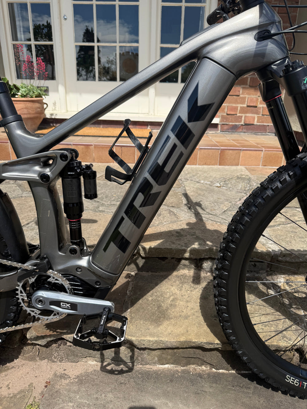 Wirral Wheelz Trek Rail 9.8 AXS 750wh Smart system