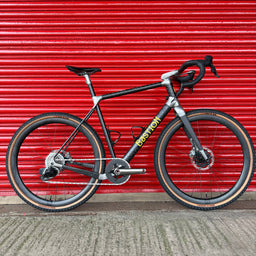 Bastion Crossroad SRAM Red AXS Cane Creek Carbon Disc Gravel Road 2024