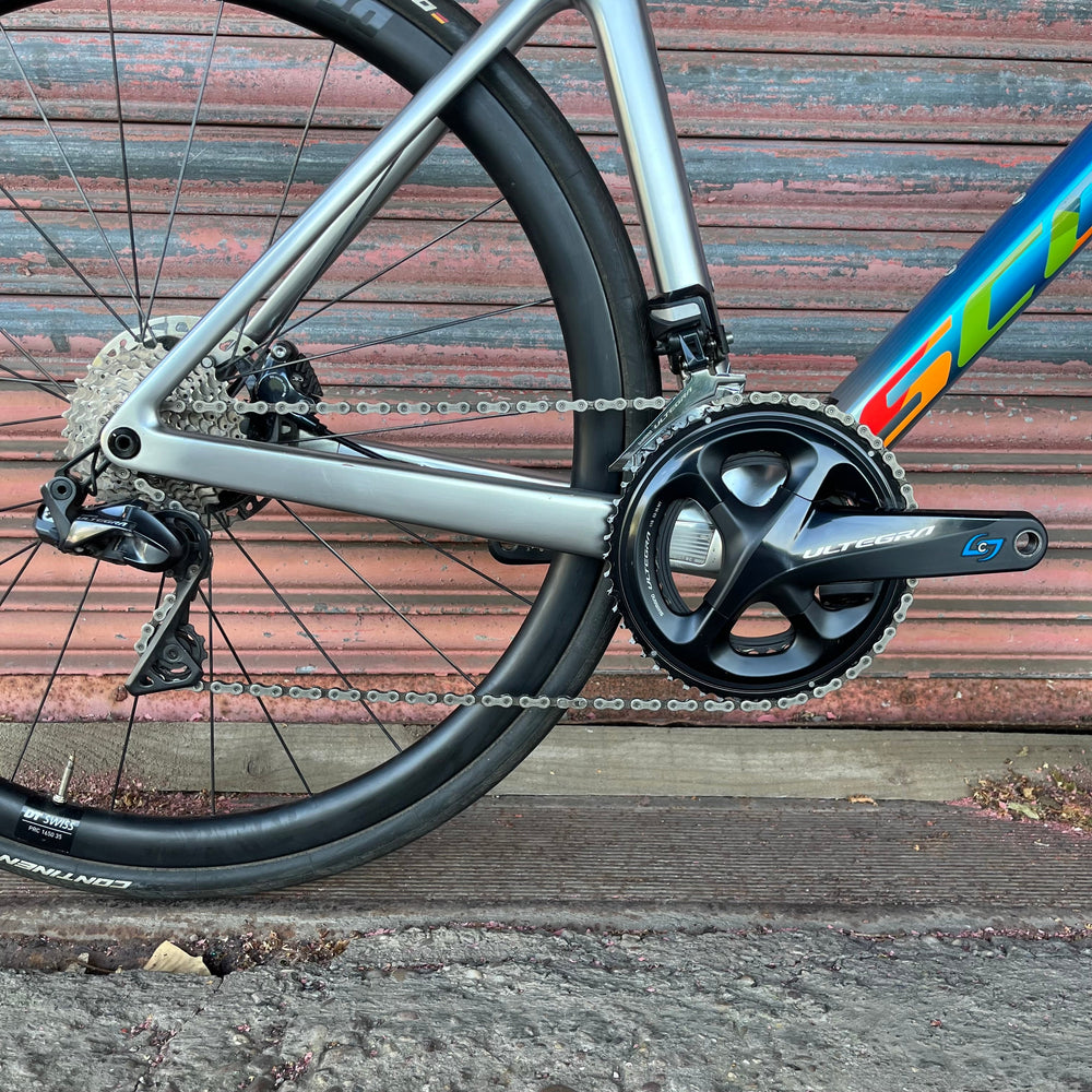 Scott Addict RC Ultimate Chaves Edition Ultegra Di2 Carbon Disc Road Bike