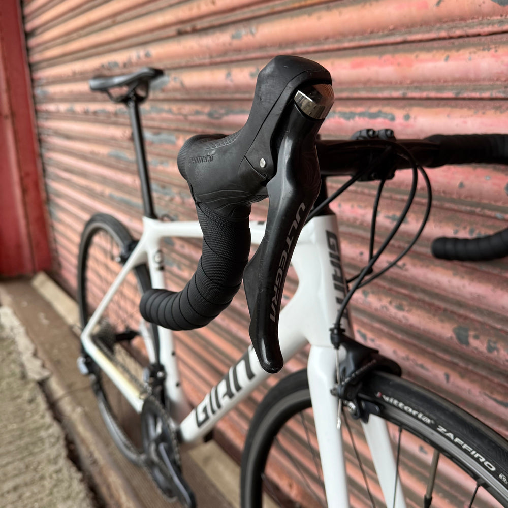 Giant TCR Advanced 1 KOM Ultegra Carbon Road Bike - M 54cm
