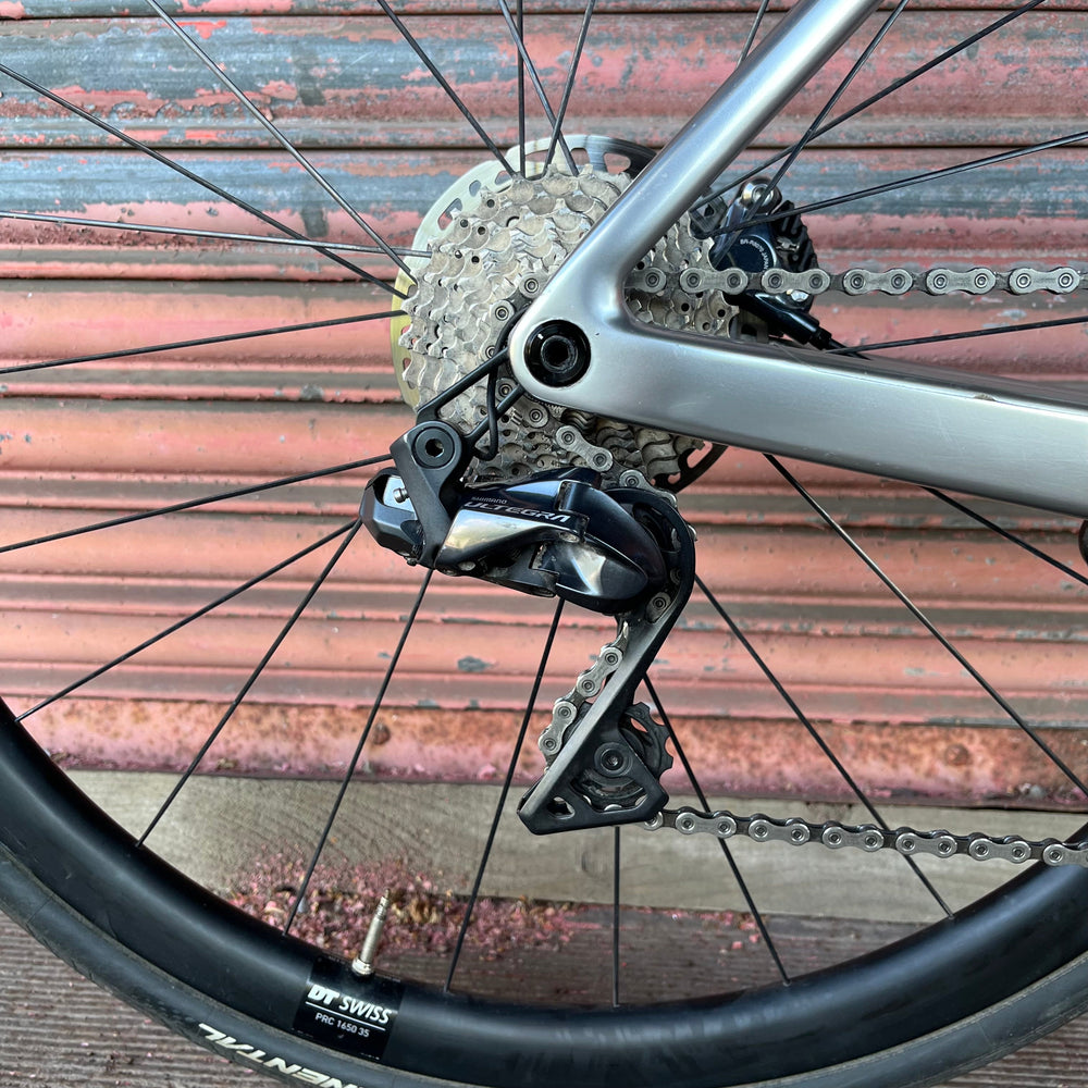 Scott Addict RC Ultimate Chaves Edition Ultegra Di2 Carbon Disc Road Bike