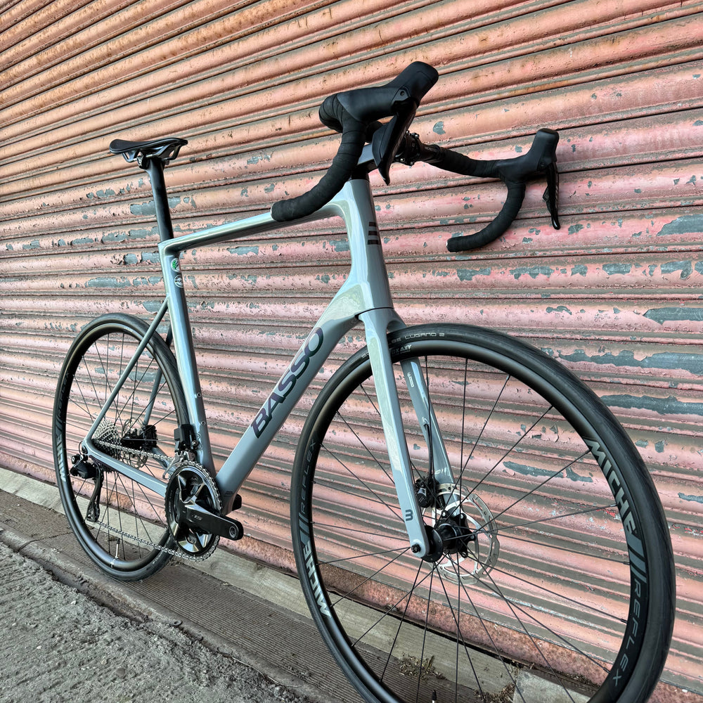 Basso Astra Shimano 105 Di2 Carbon Disc Road Bike - XL 58cm
